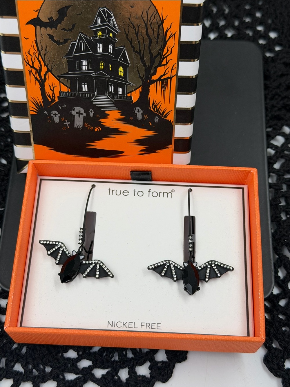 True to Form Halloween Rhinestone Bat Drop Earrings Black Gothic NWT